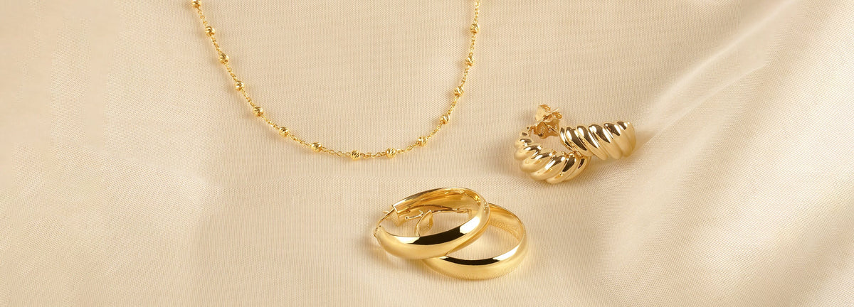 From Chains to Hoops: Your Guide to Gold Jewelry