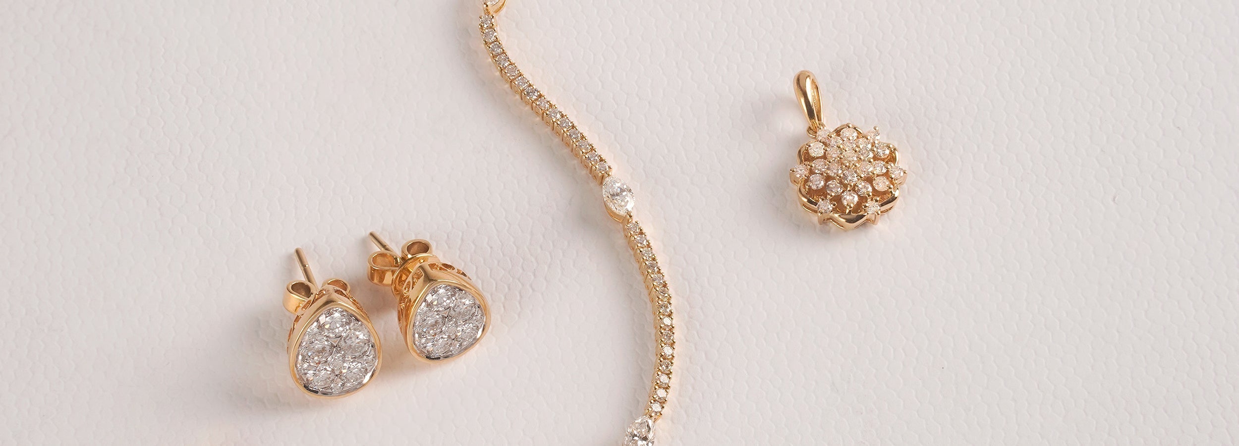 Understanding Diamonds: A Guide to Choosing the Right Piece
