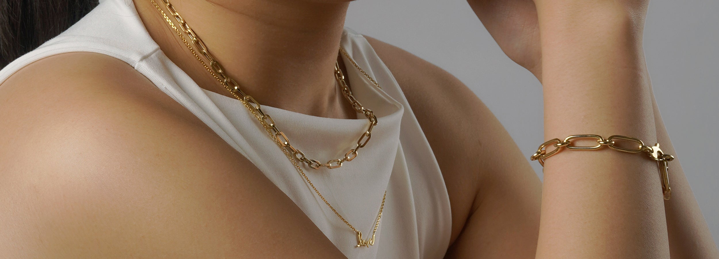 Top 5 Reasons Plain Gold Jewelry is a Must-Have for Your Collection